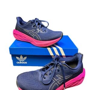 ASICS Novablast 4 Women's Blue Pink Mesh Running Sneakers Sz 9